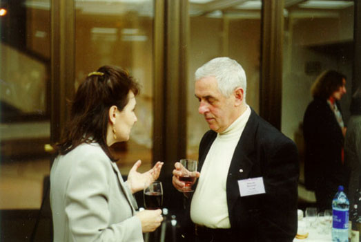 3-3.jpg (39136 bytes)